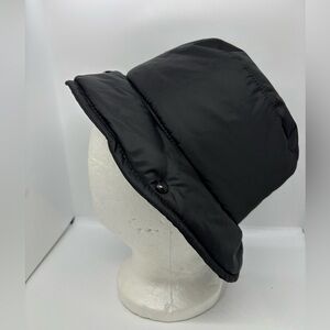 Minimalist 90s Madden NYC Black Bucket Hat – OS